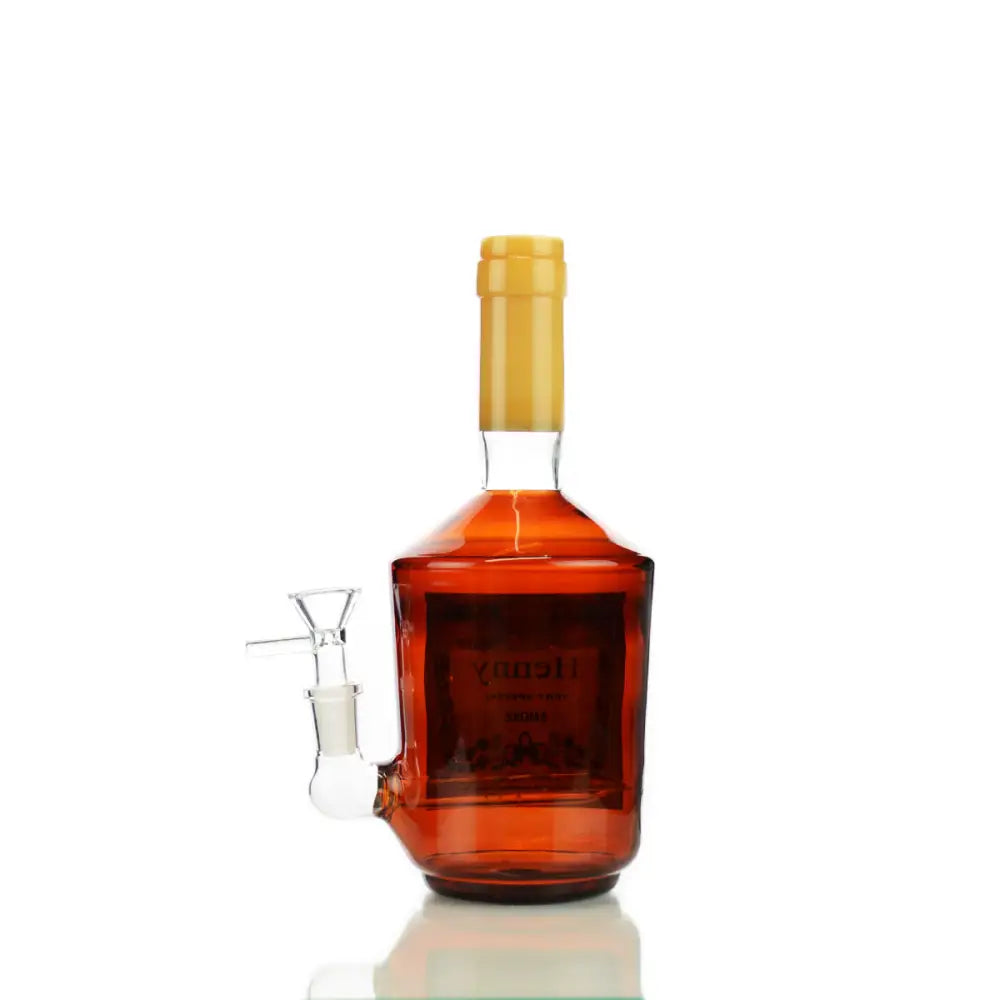 Amber glass Henny liquor bottle water pipe with 14mm male bowl for enjoyable smoking sessions