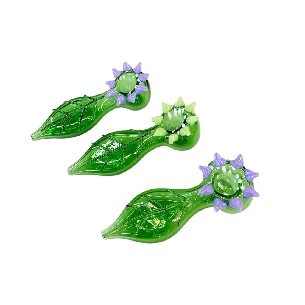 Demogorgon hand pipe: green leaf-shaped color tube glass with purple flowers for chill sesh
