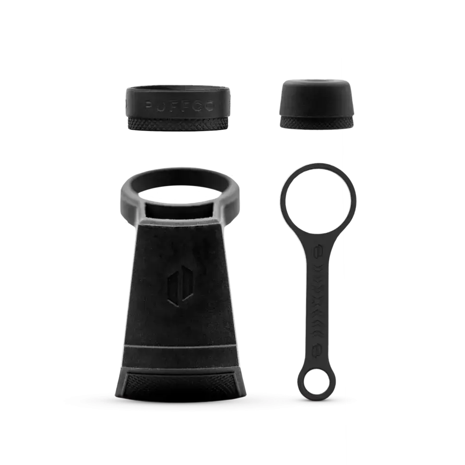 Puffco Peak travel pack with black matte vape, grip, cap, keyring tool
