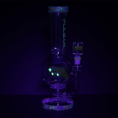 Gaming Controller Glass Water Pipe with Bubble Base