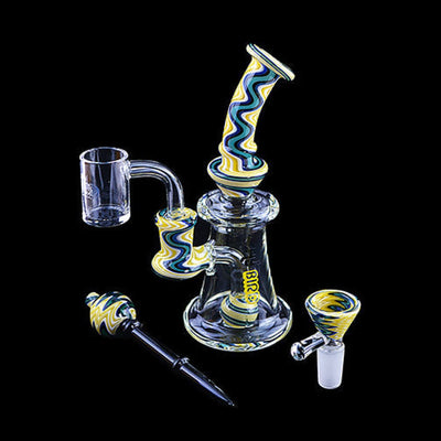 Colourful Hybird Wig Wag Mini Rig Water Pipe with swirling patterns and attachments