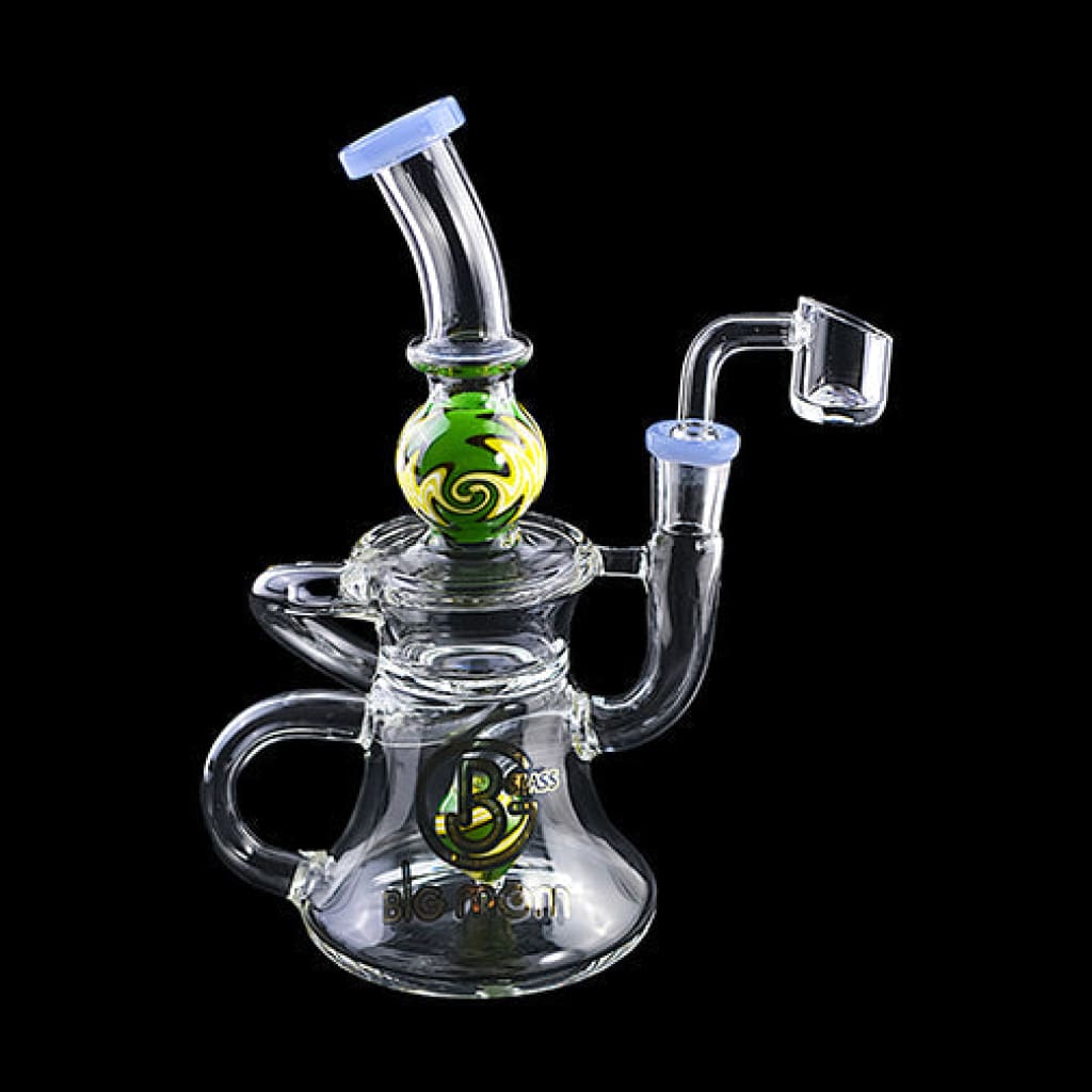 Lookah Biigo water pipe with green accents and multiple chambers for a stylish smoking experience
