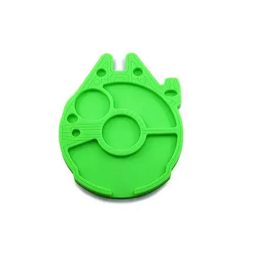 Bright green Millennium Falcon silicone dab tray, 8 x 10 Premium Station