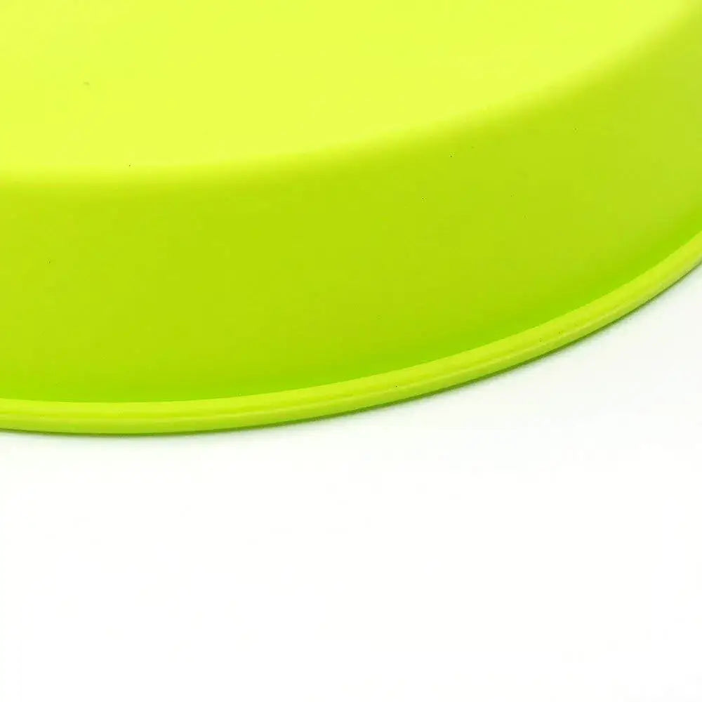 Bright lime green 9 inch silicone round dish tray baking pan