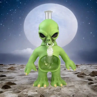 12 inch Vinyl Alien water pipe with green alien design and clear bowl