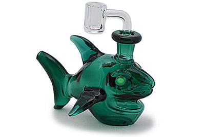 Distinctive Shark Dab Rig for Concentrates