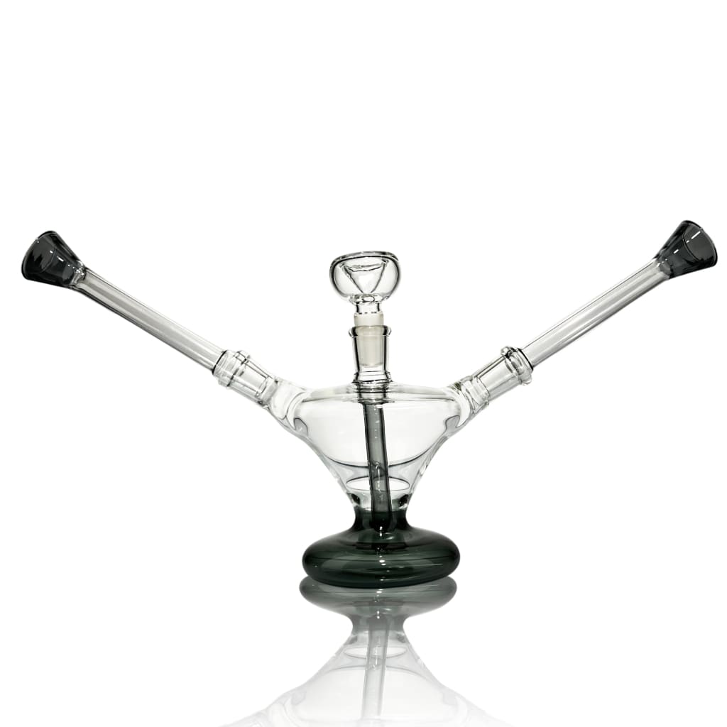 Valentine’s Day two-piece beaker bong for love birds lovinwith extended arms and central chamber