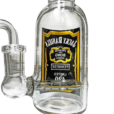 Portable Micro Jacky Rig: Glass bong mimicking a Jack Daniel’s whiskey bottle for outdoor use