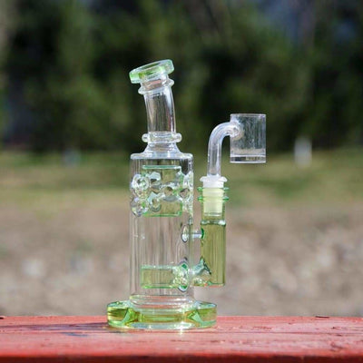 8borosilicate Glass Dab Rig With 14mm Male Quartz Banger and percolators for smooth hits